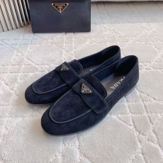 Prada Low Shoes